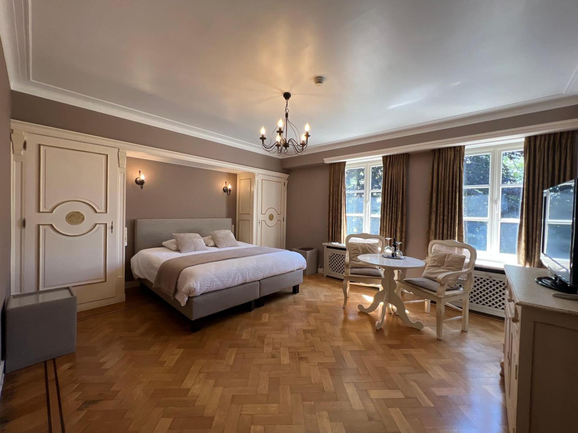 Hotel Fleur De Lys Zedelgem Εξωτερικό φωτογραφία